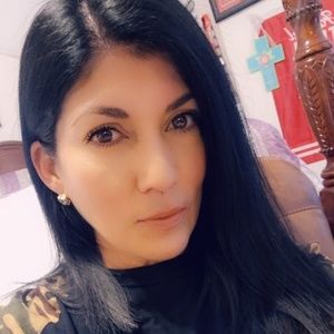 Meet your Posher, Adriana